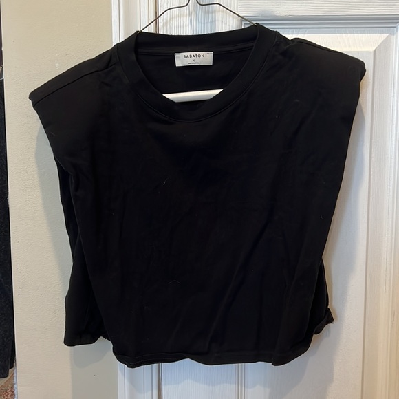 Aritzia Bavarian Shoulder Pad Top - Picture 4 of 4